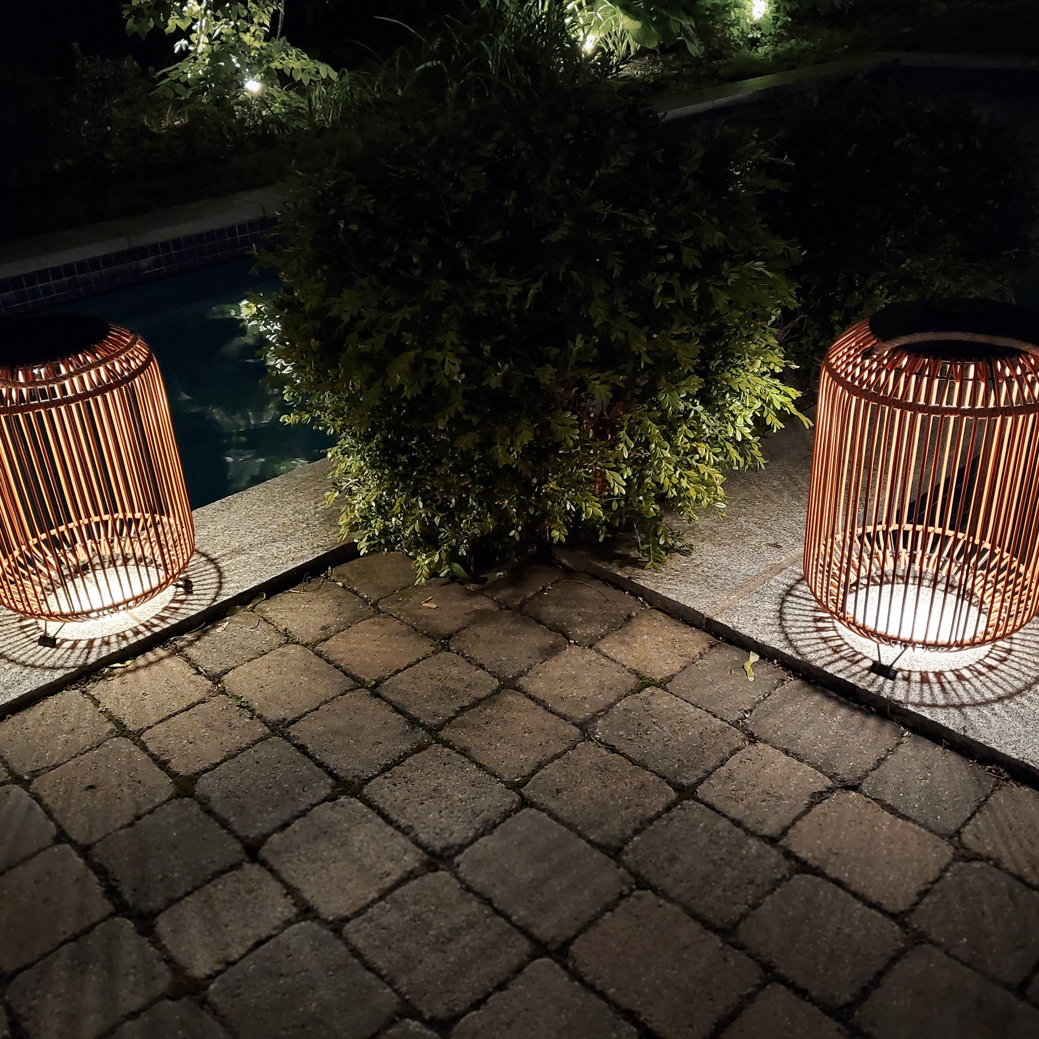 Lot De 4 Lampes Solaires De Jardin Kizozo - 12 Cm, IP55, 30 LED Blanc Chaud - Décoration Extérieure étanche Automatique